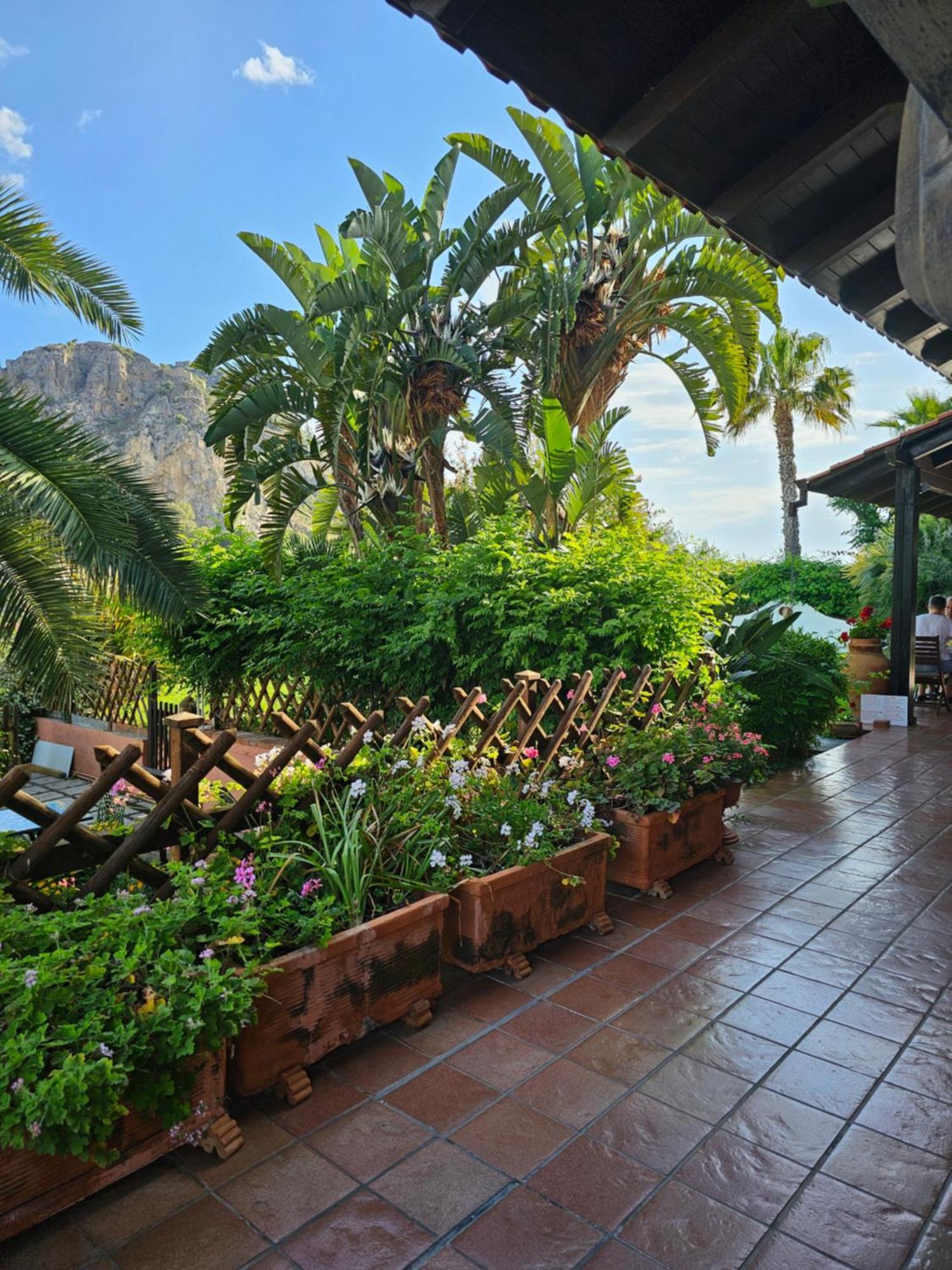 B&B Villa Di Giorgi เชฟาลู ภายนอก รูปภาพ