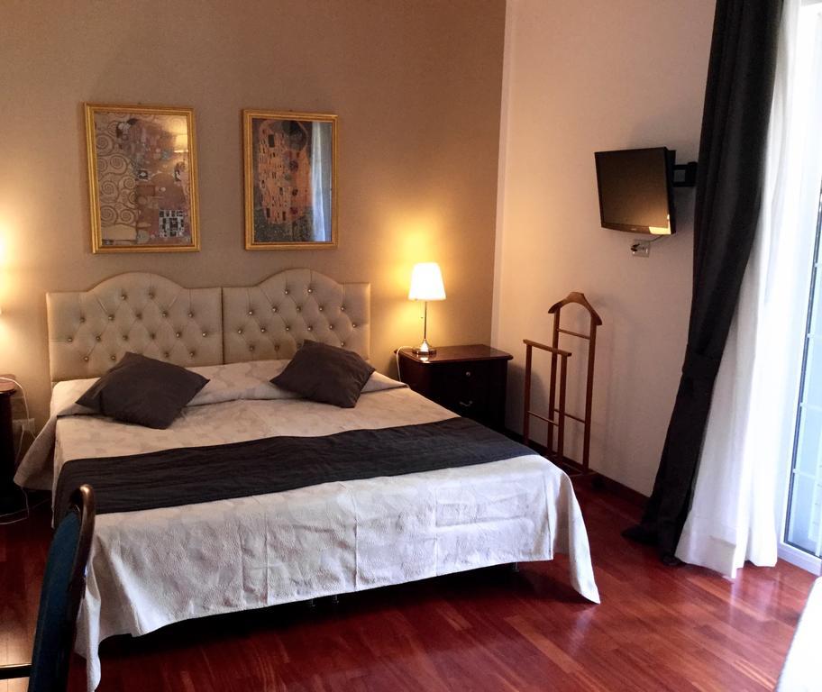 B&B Villa Di Giorgi เชฟาลู ภายนอก รูปภาพ