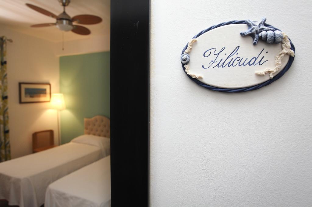 B&B Villa Di Giorgi เชฟาลู ภายนอก รูปภาพ